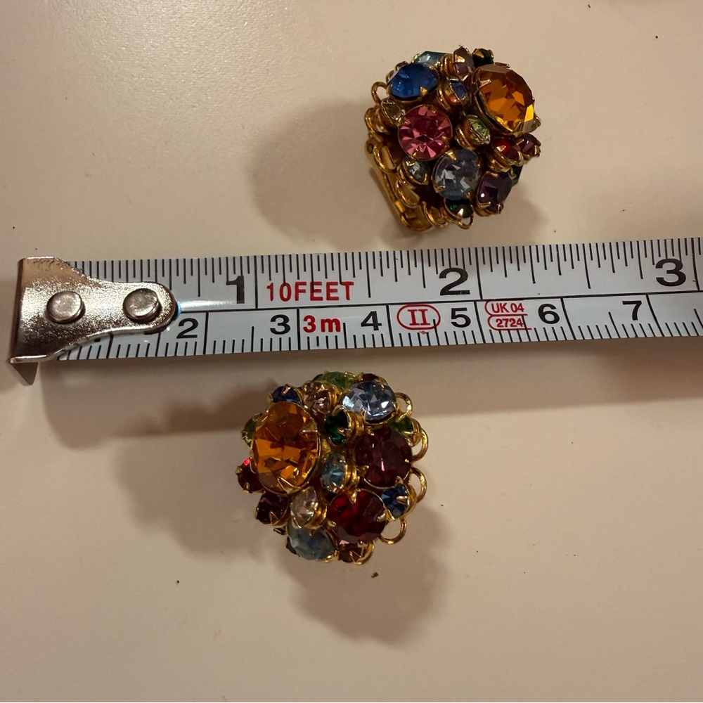 Vintage 1940s deco retro fruit salad Chech Crystal tutu cluster clip earrings - Picture 16 of 17